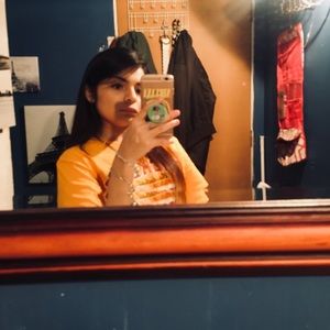 Meet your Posher, Noemi